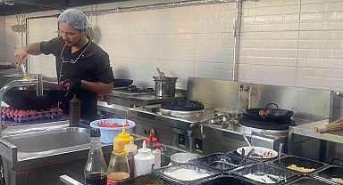 Bir tabakta Orta Asya: Uygur mutfağı Ankara'da dikkat çekiyor