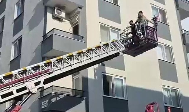 Böcek korkusuyla balkon duvarının üzerine çıkan kadın, ölümle burun buruna geldi