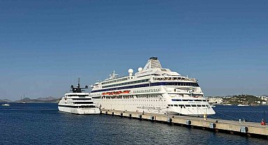Bodrum Limanı'nda kruvaziyer hareketi