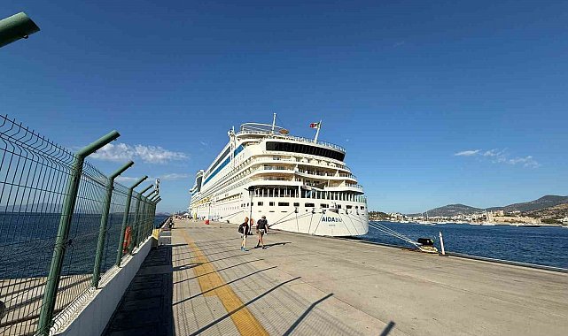 Bodrum'a 2 bin 243 yolcuyla geldi