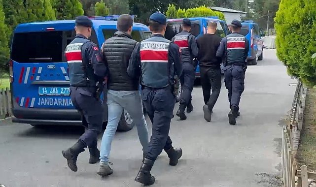 Bolu'da sahte altınları kuyumculara satmaya çalışan 3 şüpheli suçüstü yakalandı