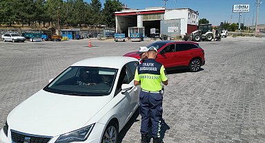 Bolvadin'de yollar trafik jandarması ile güvende