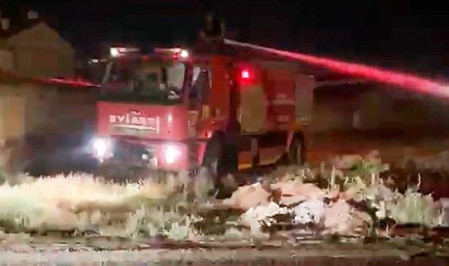 Boş arazide çıkan yangın paniğe neden oldu