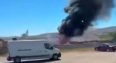 Boş tankeri alevler sardı, dumanı gökyüzünü kapladı