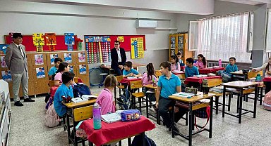 Bozdoğan'da Kaymakam Sözen, öğretmen ve öğrencilerle bir araya geldi