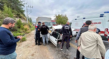 Bozdoğan'da trafik kazası: 1 ölü, 2 yaralı
