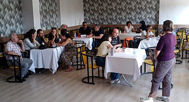Burhaniye'de Harezmi Eğitim Modeli Öğretmen Eğitimi başladı