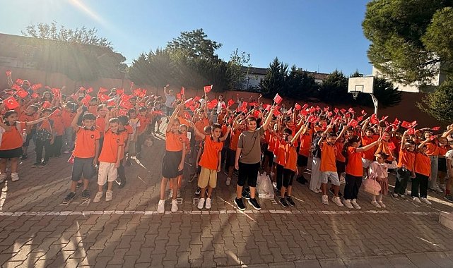 Burhaniye'de yeni eğitim yılı başladı