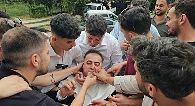 Bursa'da asırlık düğün geleneği: 200 metreyi 4 saatte geçtiler