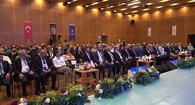Bursa'da enerji verimliliği ve sıfır atık vurgusu: "Enerjimizi doğru yönetirsek ekonomimize katkı sağlarız"