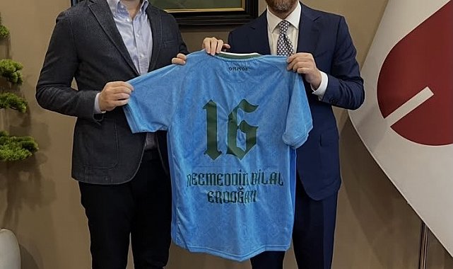 Bursaspor Başkanı Çelik'ten Bilal Erdoğan'a özel forma