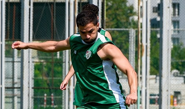 Bursaspor, Manisa FK maçının hazırlıklarına ara vermeden başladı