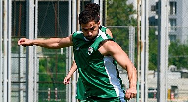 Bursaspor, Manisa FK maçının hazırlıklarına ara vermeden başladı