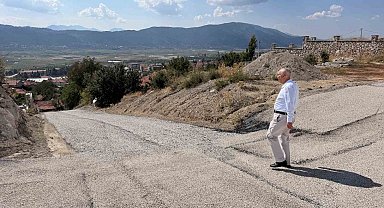 Çameli'de Yeni Mahalle'nin yolları asfaltlanıyor