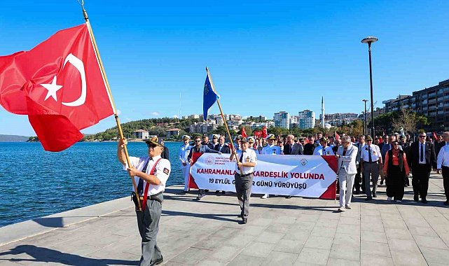Çanakkale'de Gaziler Günü yürüyüşü düzenlendi
