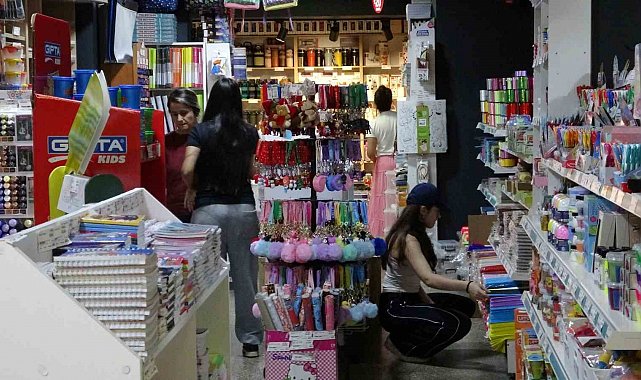 Çanakkale'de kırtasiye alışverişleri yoğunlaştı