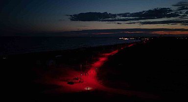 Carettalar için deniz yoluna LED ışık döşendi