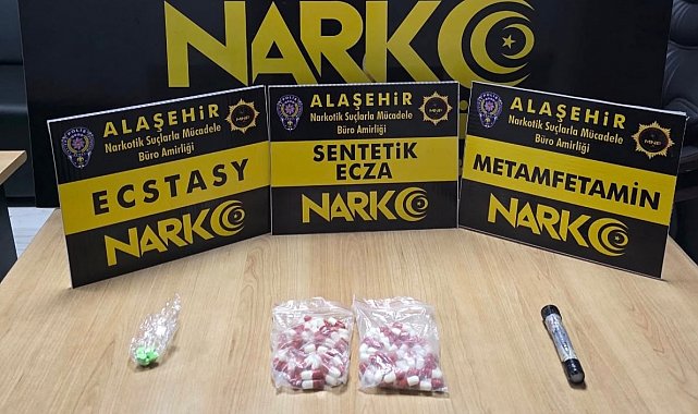 Çatıya çıkıp kaçmaya çalıştı, uyuşturucuyla yakalandı