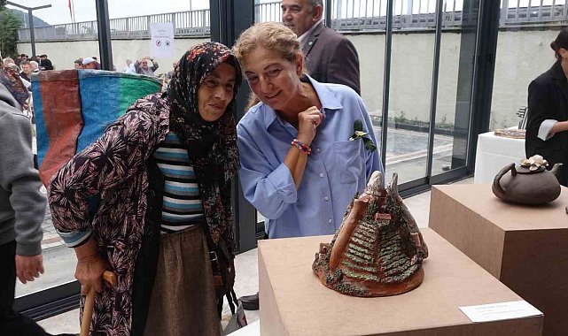 Çayın başkentinde sıra dışı 'Çılgın Çaydanlıklar' sergisi