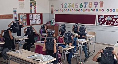 Çermikli iş adamından öğrencilere okul forması desteği