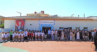 Çeşme'de İlköğretim Haftası yenilenen 16 Eylül İlkokulu'nda kutlandı