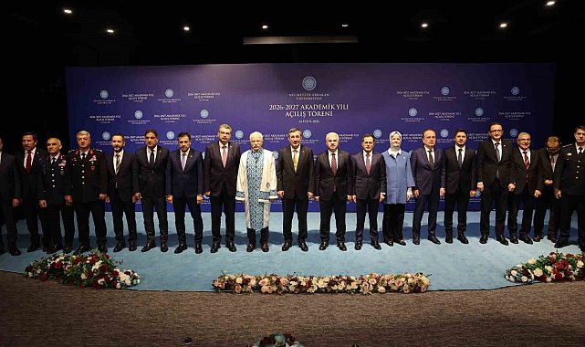 Cevdet Yılmaz: "Sosyal medya aslında asosyal medya"