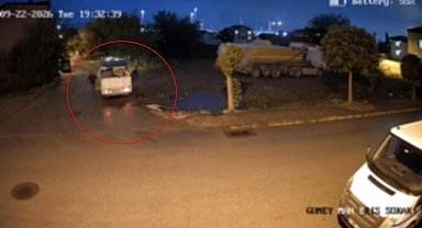Çevreyi kirleteceklerdi, kamerayı görünce geri topladılar