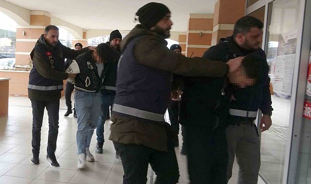 Cinayetle sonuçlanan kavgaya karışan sanıkların yargılanmasına devam edildi