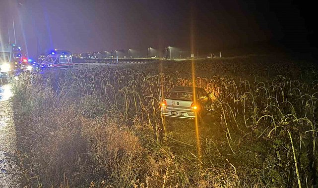 Çorum'da otomobil tarlaya uçtu: 2 yaralı