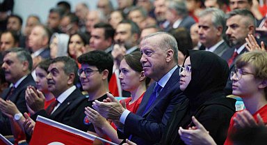 Cumhurbaşkanı Erdoğan: "Milletçe hepimizi sevindirmesi gereken bu başarıyı maalesef birilerinin önemsizleştirmeye çalıştıklarını görüyoruz"