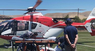 Darende'de 53 yaşındaki hasta, hava ambulansıyla Malatya'ya sevk edildi