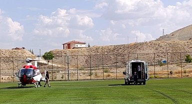 Darende'de 8 yaşındaki çocuk için ambulans helikopter havalandı