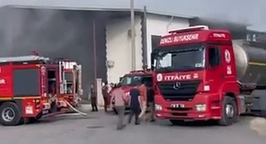 Denizli'de iş yeri yangını