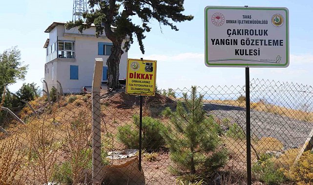 Denizli'nin yeşil örtüsü yangınlara karşı teknolojik ekipmanlarla gözetleniyor