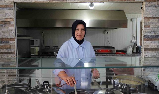 Deprem sonrası aldığı hibeyle iş yeri sahibi oldu: 8 kişiye istihdam sağlıyor