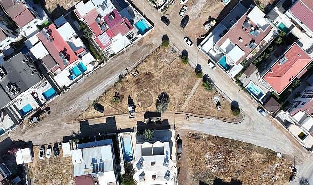 Didim'de ulaşımı rahatlatacak yol çalışması Efeler Mahallesi'nde başladı