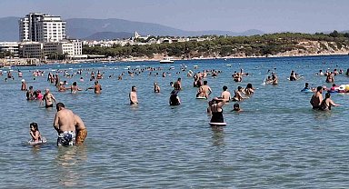 Didim'e Eylül geldi, deniz keyfi bitmedi