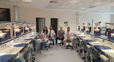 Diş hekimliği öğrencileri kliniğe mankenler üzerinde hazırlanacak