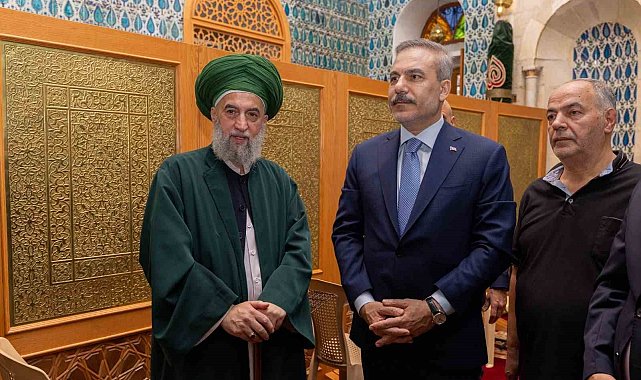 Dışişleri Bakanı Fidan, Selahaddin Eyyubi Türbesi ve Türk Hava Şehitliği'ni ziyaret etti