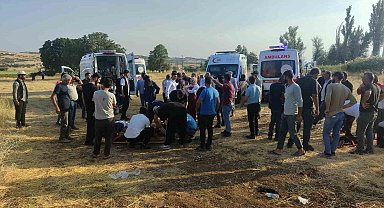 Diyarbakır'da otomobil devrildi: 9 yaralı