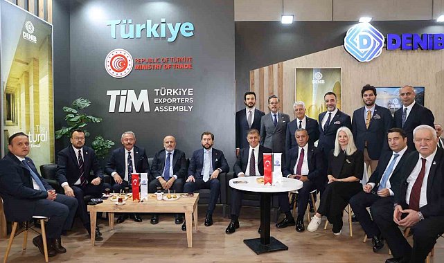 Doğal taşta Türkiye lideri Denizli, İtalya'da dünya vitrinine taşındı