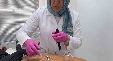 Dr. Esra Çetin Timur'dan hacamat uyarısı: "Bu uygulamayı hekim bizzat yapmalı"