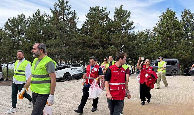 Dünya gençleri, Gürsu'da çevre dayanışması için buluştu