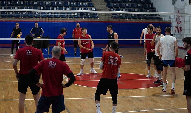 Düzce ekibi filede yeni sezonu bekliyor