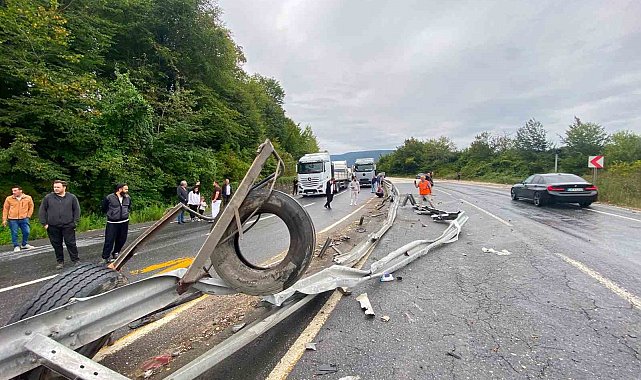 Düzce'de makasyalan tır trafiği felç etti