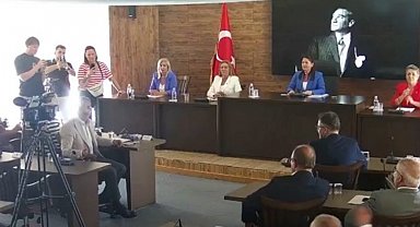 Edirne Belediye Meclisi'nde toplantı sonrası gerginlik