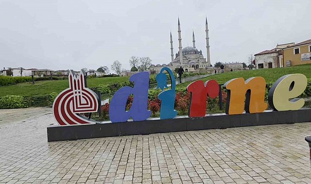 Edirne'de hava sıcaklığı 33 dereceden 17'ye düştü