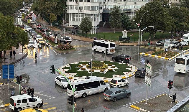 Edirne'de sağanak yağış etkili oldu