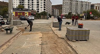 Edremit'te yol çalışmaları sürüyor