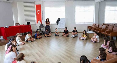 Efeler Belediyesi gençlerin ve çocukların yanında